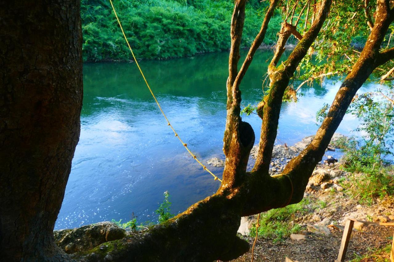 Riverhill Hideaway Monkey Fall 外观 照片