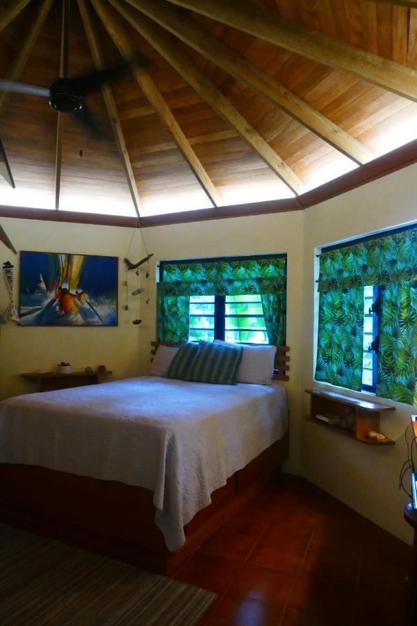 Riverhill Hideaway Monkey Fall 外观 照片