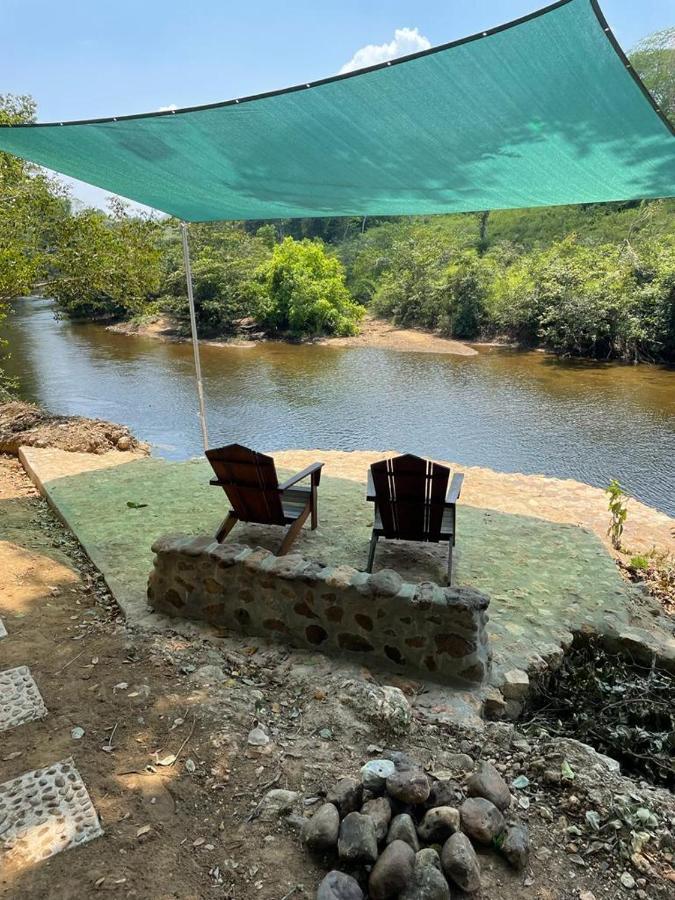 Riverhill Hideaway Monkey Fall 外观 照片